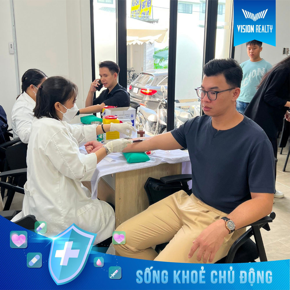 Vision Realty To Chuc Kham Suc Khoa Cho Cbnv Cong Ty_7